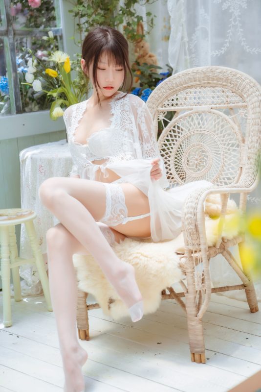 香草喵露露 NO.015 玻璃房少女 [76P-1.13GB]-岛屿电鸽微密圈-全网最全抖音网红高质量总站