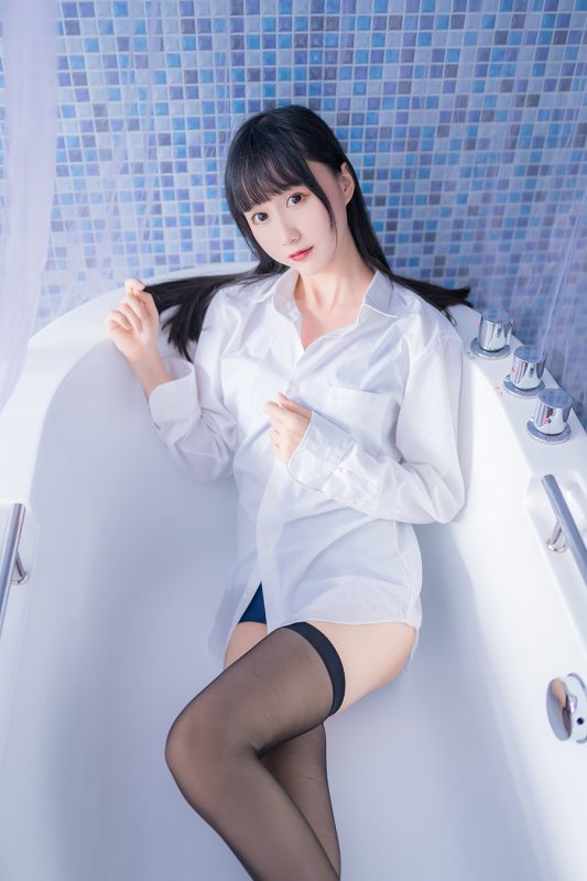 喵糖映画 VOL.233 [30P]-岛屿电鸽微密圈-全网最全抖音网红高质量总站