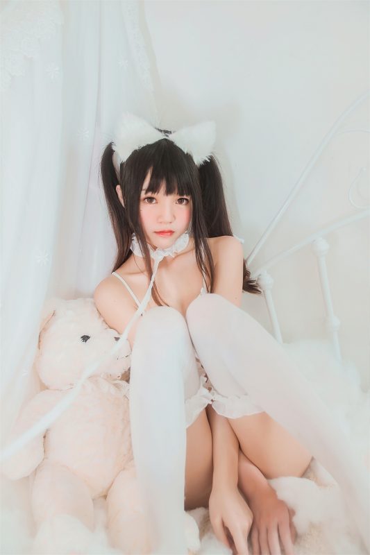 桜桃喵 VOL.024 [32P] 白猫-岛屿电鸽微密圈-全网最全抖音网红高质量总站