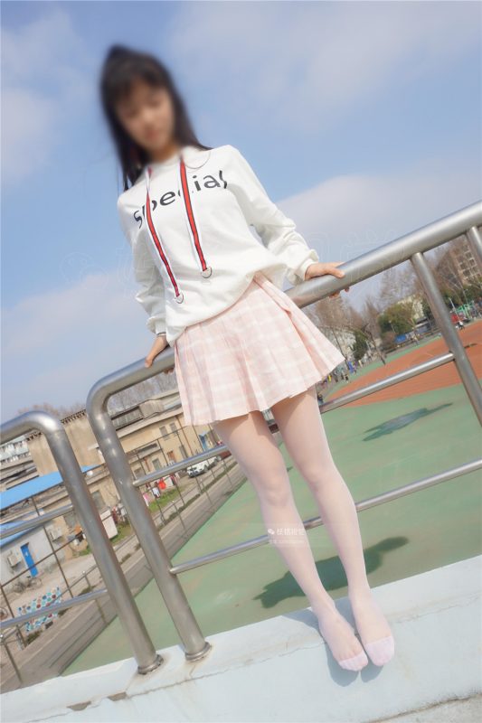 [妖精视觉] NO.054 妮妮 天台白丝 [74P]-岛屿电鸽微密圈-全网最全抖音网红高质量总站
